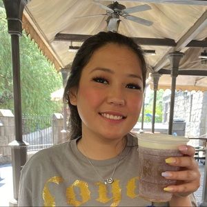 Meet your Posher, Charlotte